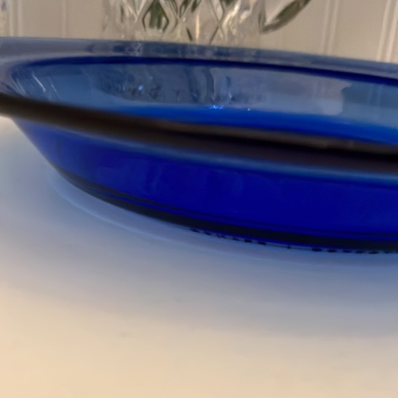Arcoroc Cobalt Blue Wide Rim Soup Bowls, 8 1/2” Across x 1 1/4” Deep. Pair - Picture 3 of 8